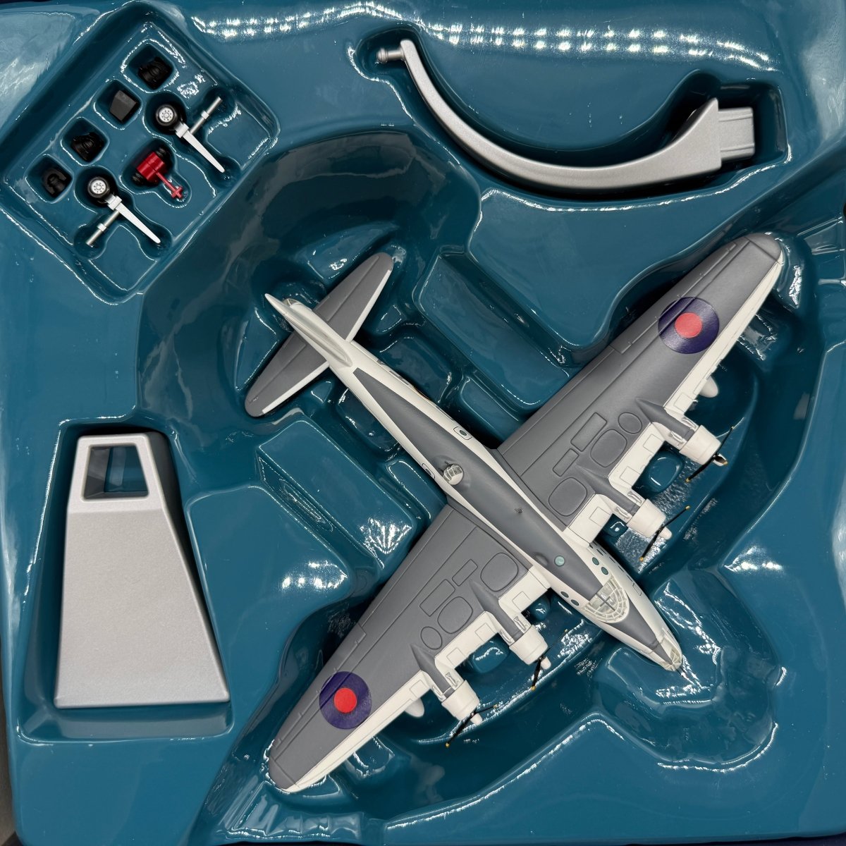 Corgi 48801 1:144 Short S.25 Sunderland V RAF Coastal Command First Issue - Corgi