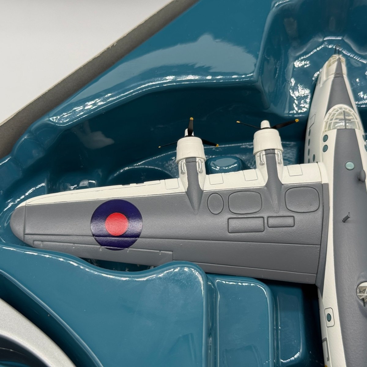 Corgi 48801 1:144 Short S.25 Sunderland V RAF Coastal Command First Issue - Corgi