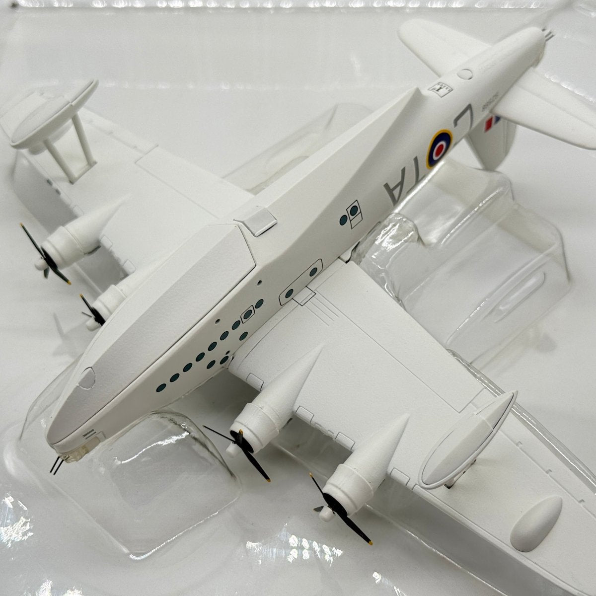 Corgi 48801 1:144 Short S.25 Sunderland V RAF Coastal Command First Issue - Corgi