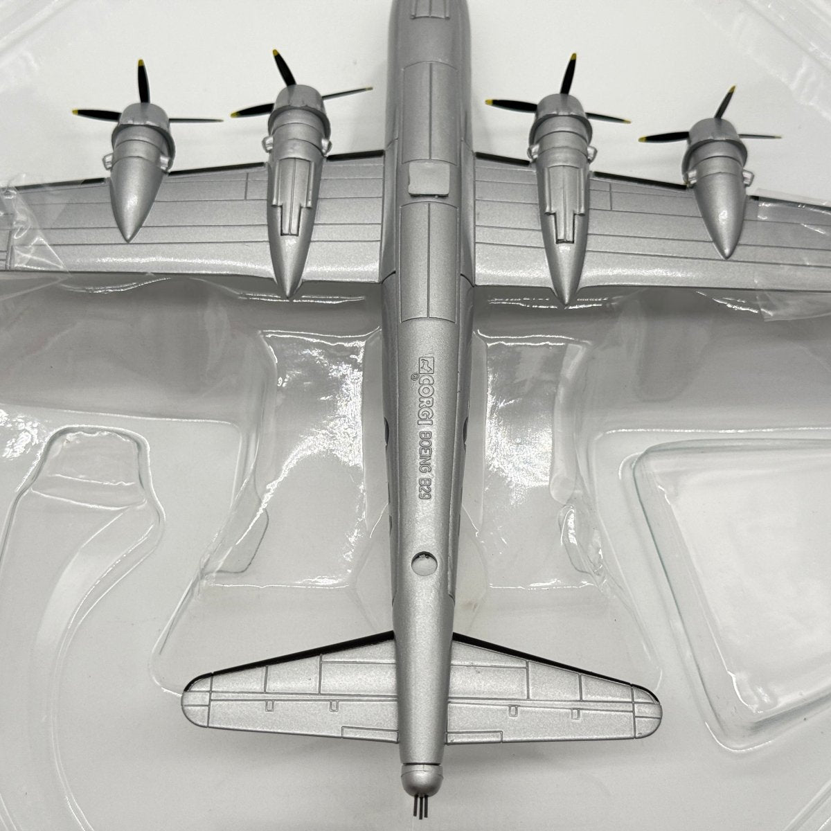 Corgi 48901 1:144 Boeing B-29 Superfortress Enola Gay 44-86292 Paul Tibbets Tinian 1945 - Corgi