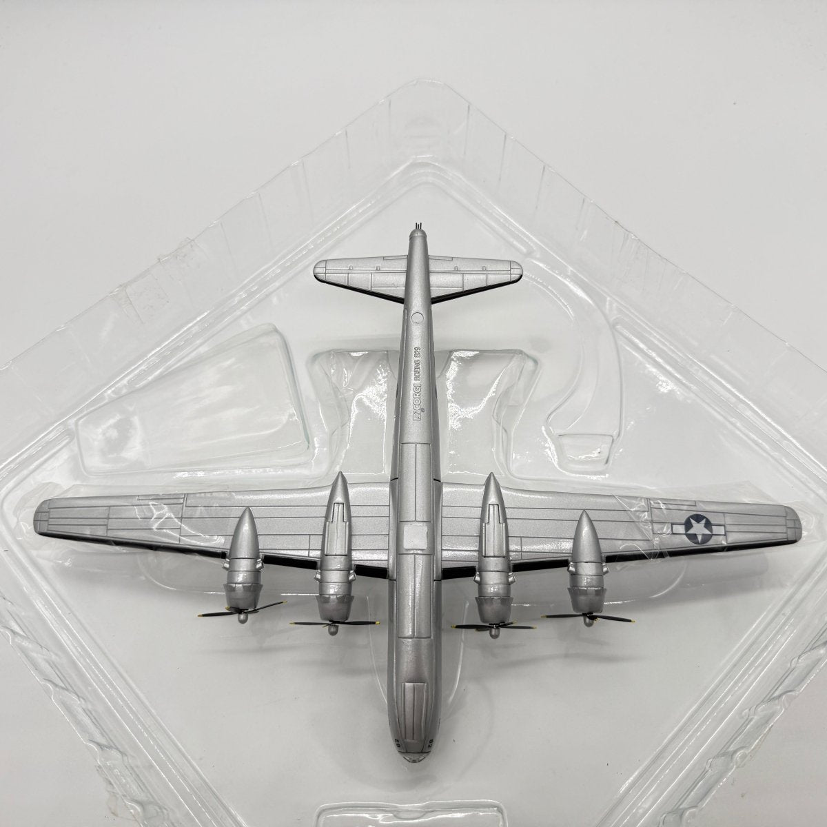 Corgi 48901 1:144 Boeing B-29 Superfortress Enola Gay 44-86292 Paul Tibbets Tinian 1945 - Corgi