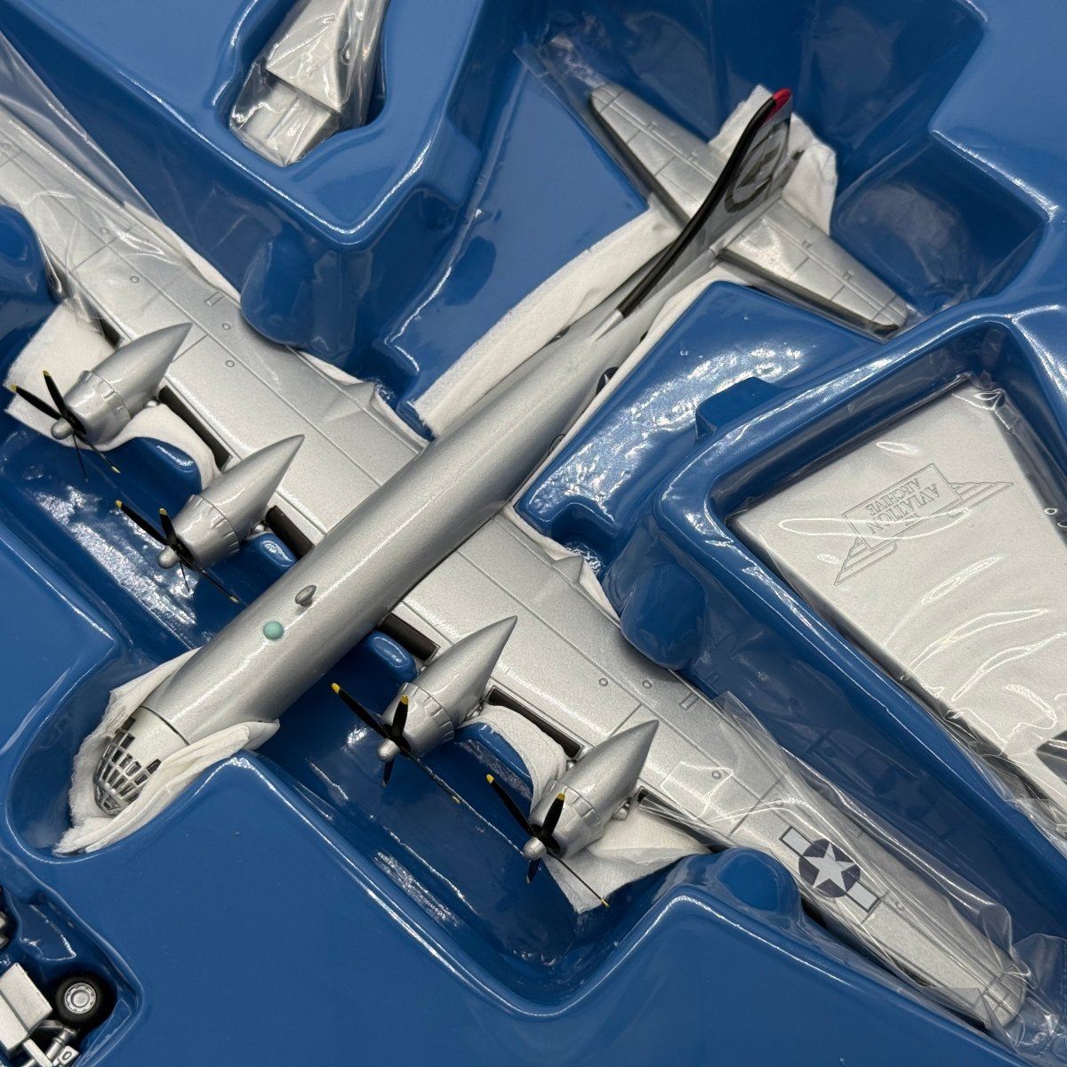 Corgi 48901 1:144 Boeing B-29 Superfortress Enola Gay 44-86292 Paul Tibbets Tinian 1945 - Corgi
