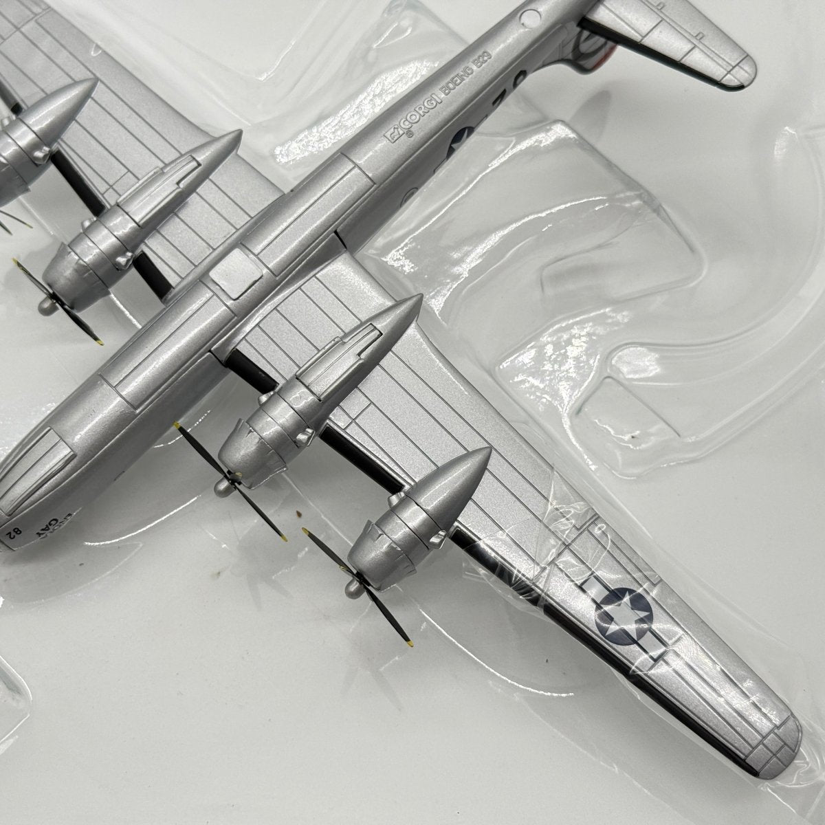 Corgi 48901 1:144 Boeing B-29 Superfortress Enola Gay 44-86292 Paul Tibbets Tinian 1945 - Corgi