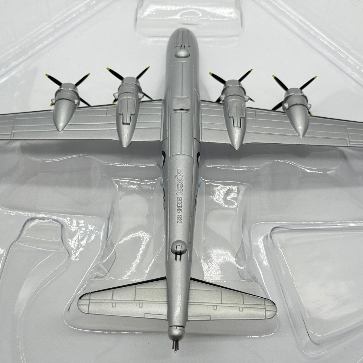 Corgi 48902 1:144 Boeing Washington B.1 RAF No.115 Sqn WF448 KD-F RAF Marham - Corgi