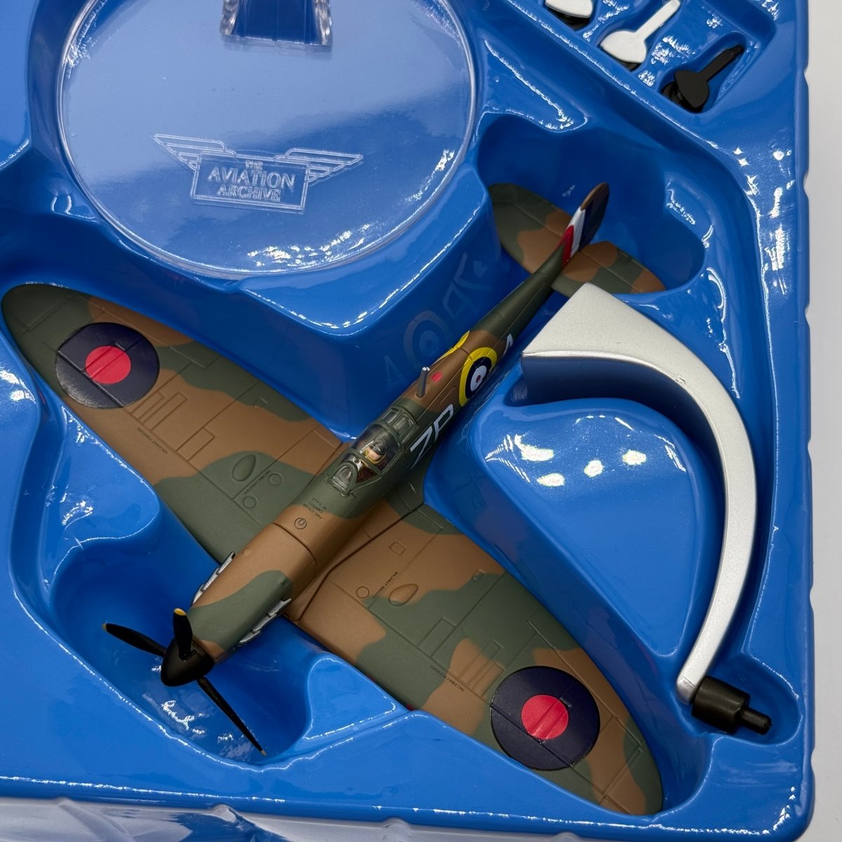 Corgi 49001 1:72 Supermarine Spitfire Mk I RAF No.74 Sqn K9953 ZP-A Adolf Sailor Malan Hornchurch Battle of Britain 1940 - Corgi