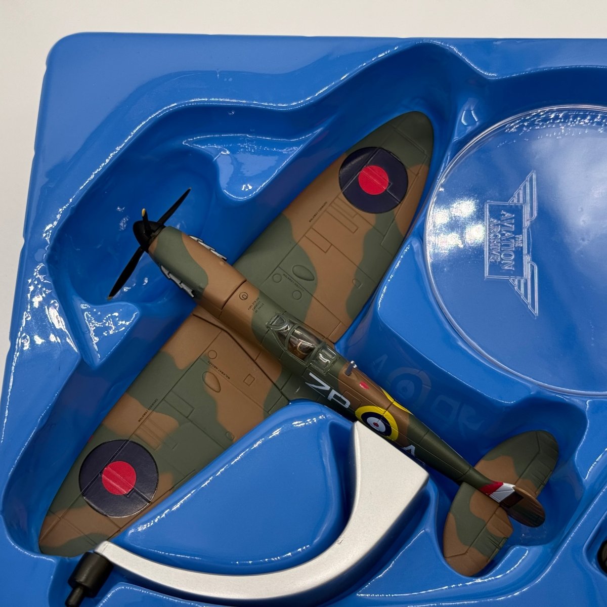 Corgi 49001 1:72 Supermarine Spitfire Mk I RAF No.74 Sqn K9953 ZP-A Adolf Sailor Malan Hornchurch Battle of Britain 1940 - Corgi