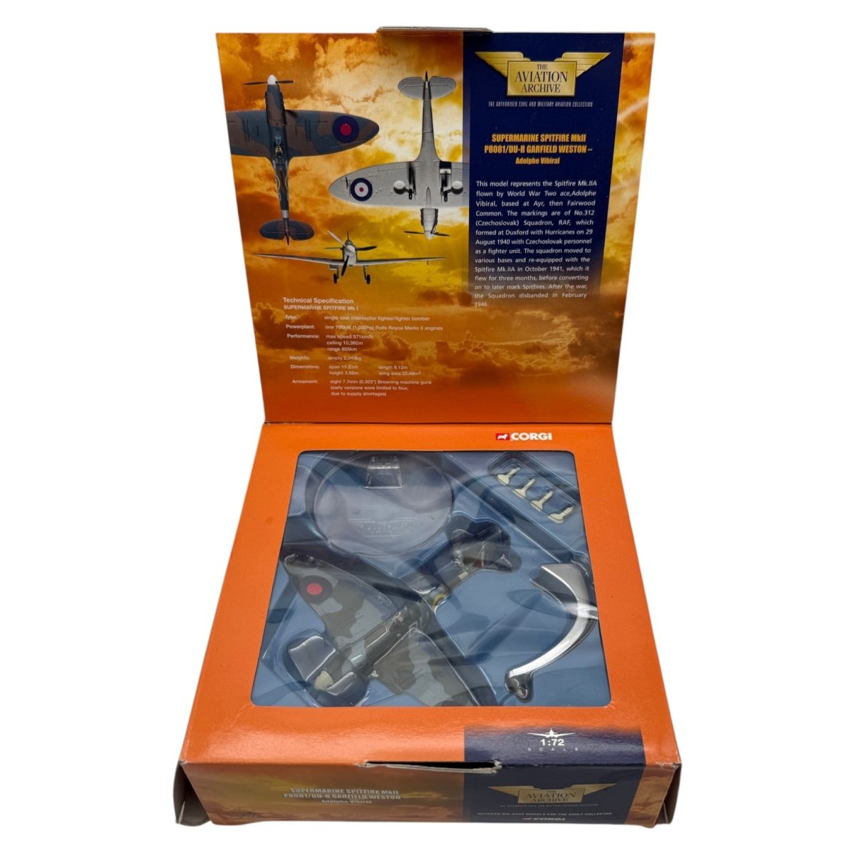 Corgi 49003 1:72 Supermarine Spitfire Mk IIA P8081 DU-R Garfield Weston IV 312 Sqn 1941 - Corgi
