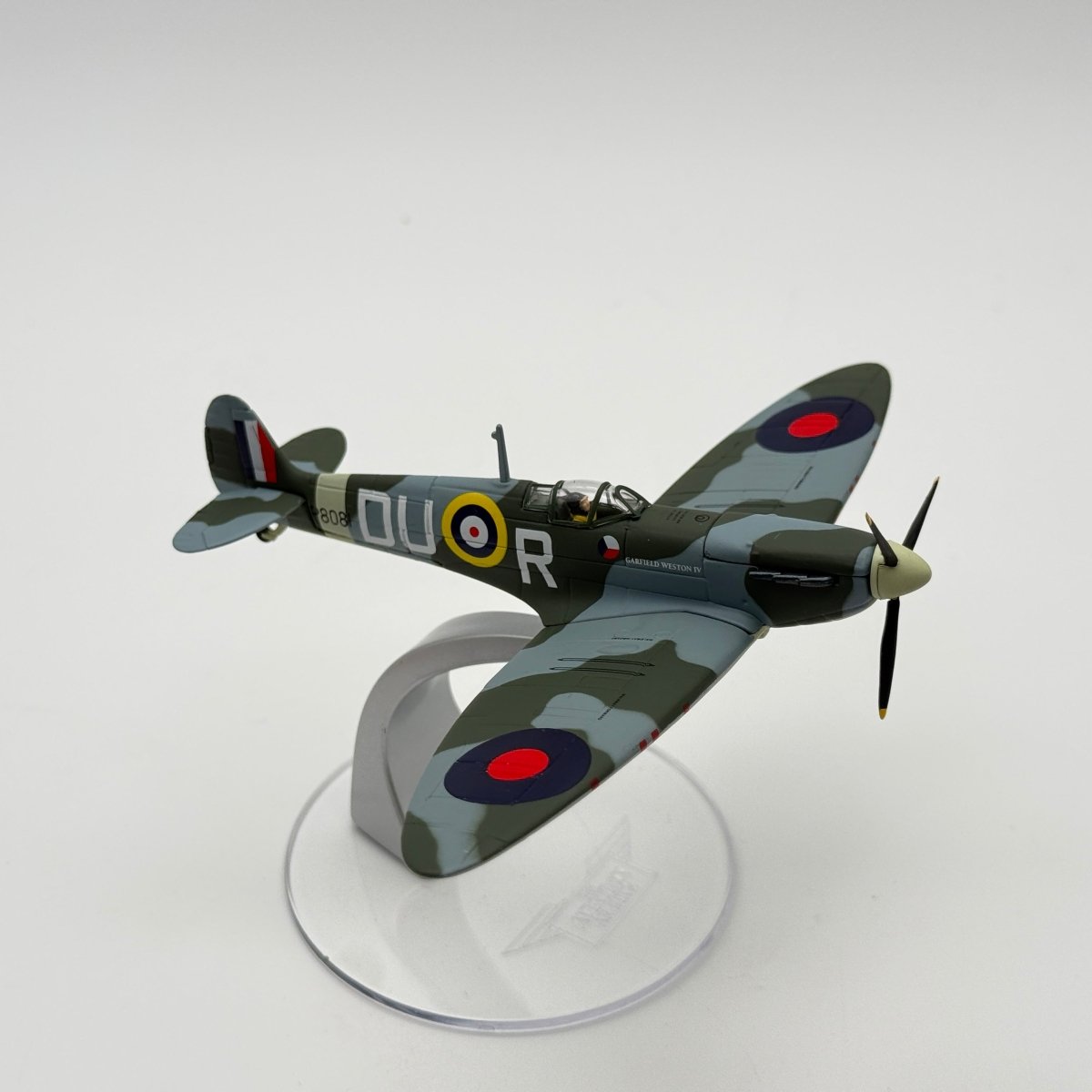 Corgi 49003 1:72 Supermarine Spitfire Mk IIA P8081 DU-R Garfield Weston IV 312 Sqn 1941 - Corgi