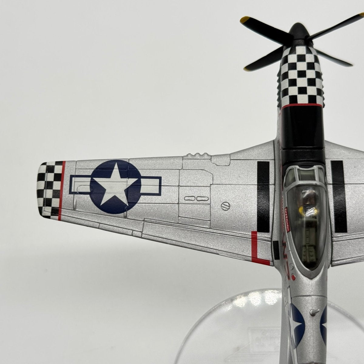 Corgi 49301 1:72 North American P-51D Mustang USAAF 84th FS WZ-I Big Beautiful Doll John Landers RAF Duxford 1945 - Corgi