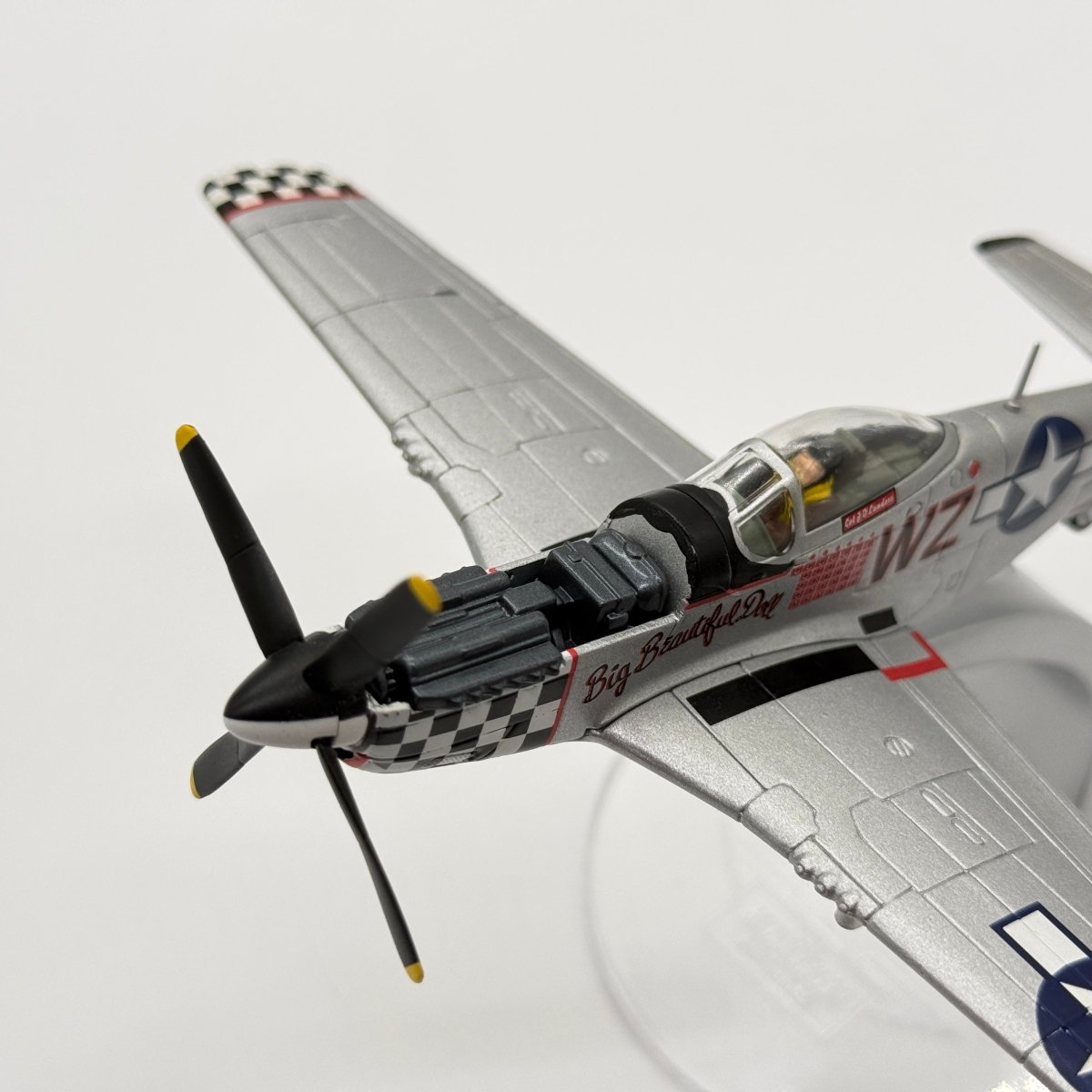 Corgi 49301 1:72 North American P-51D Mustang USAAF 84th FS WZ-I Big Beautiful Doll John Landers RAF Duxford 1945 - Corgi