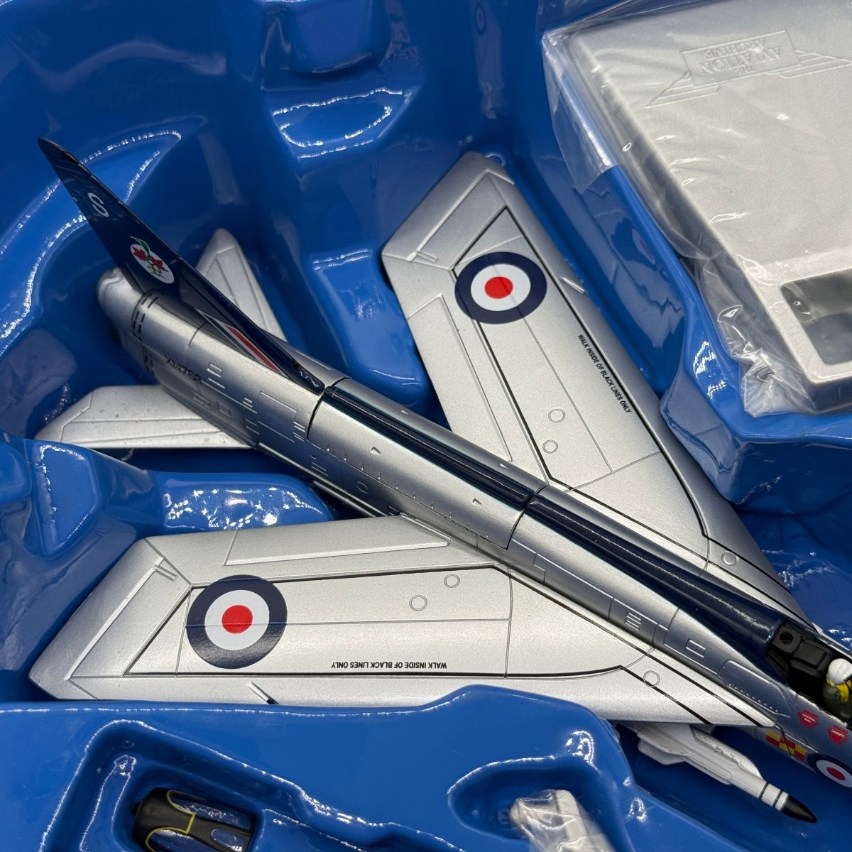 Corgi 49402 1:72 English Electric Lightning F.2 XN768 S RAF No.92 Sqn Aerobatic Display Team Farnborough 1964 - Corgi