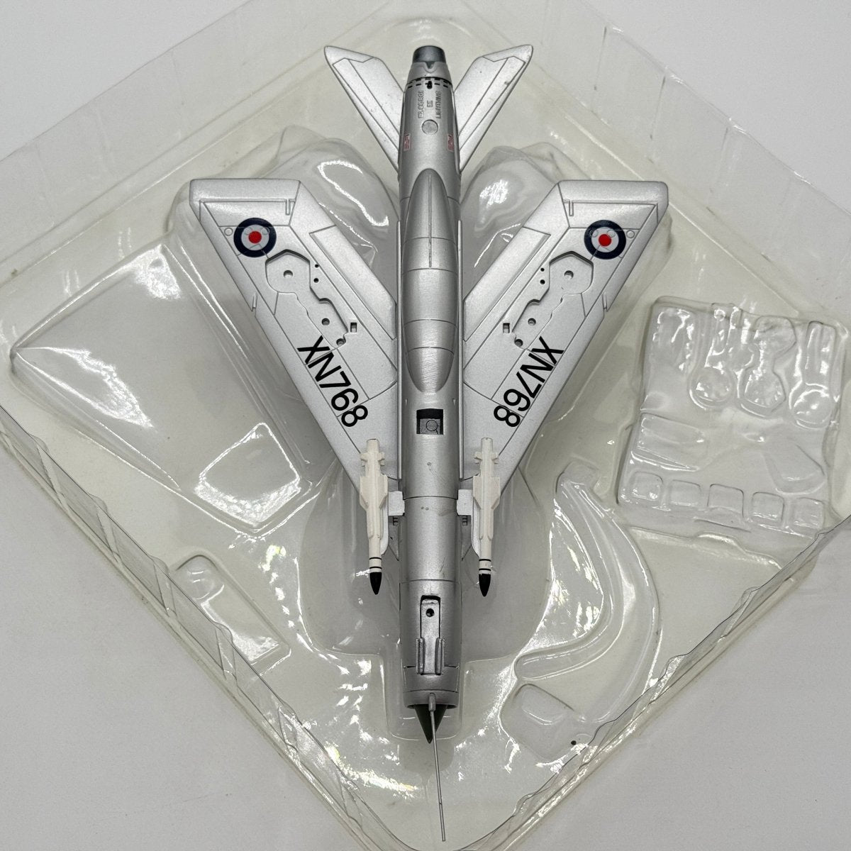 Corgi 49402 1:72 English Electric Lightning F.2 XN768 S RAF No.92 Sqn Aerobatic Display Team Farnborough 1964 *ISSUES* - Corgi