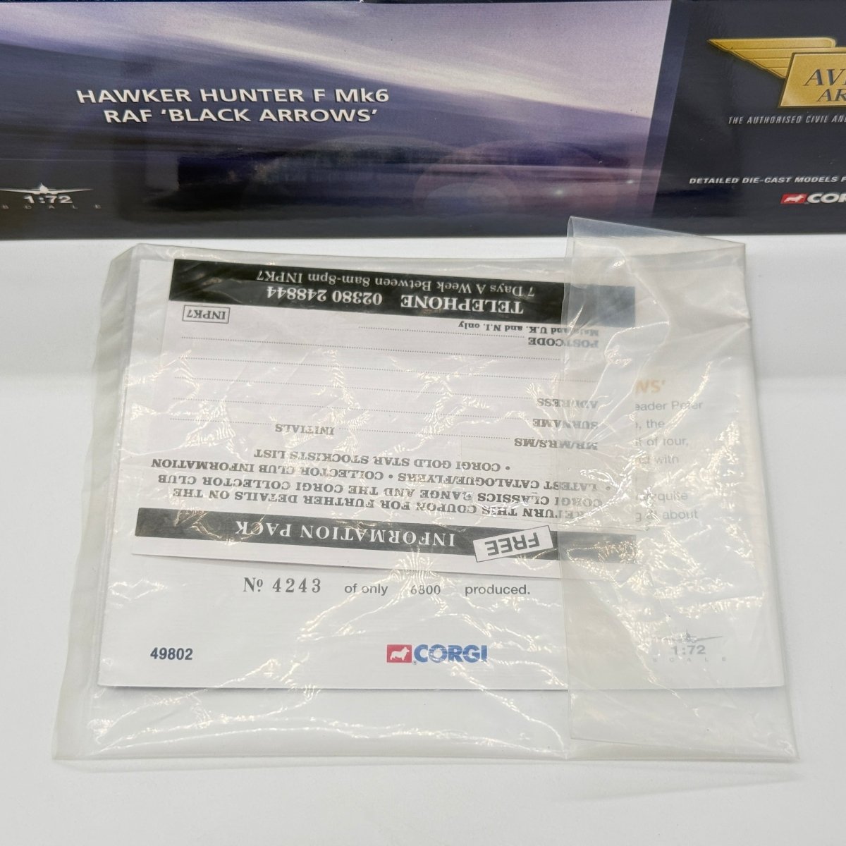 Corgi 49802 1:72 Hawker Hunter F.Mk 6 XF506 RAF No.111 Sqn Black Arrows *ISSUES* - Corgi