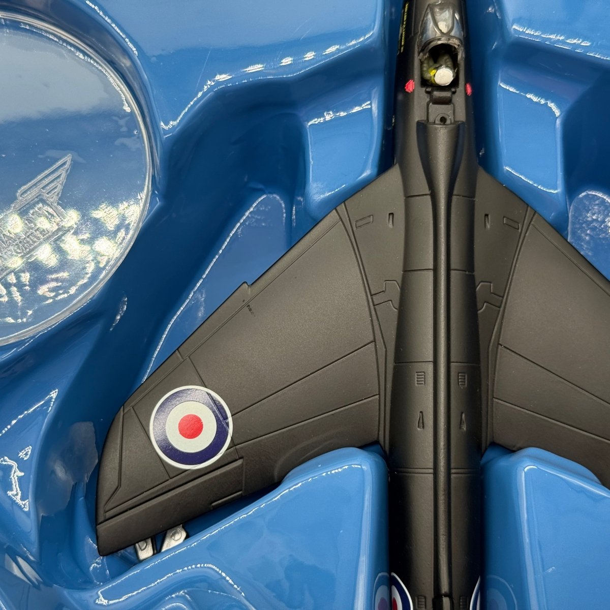 Corgi 49802 1:72 Hawker Hunter F.Mk 6 XF506 RAF No.111 Sqn Black Arrows *ISSUES* - Corgi