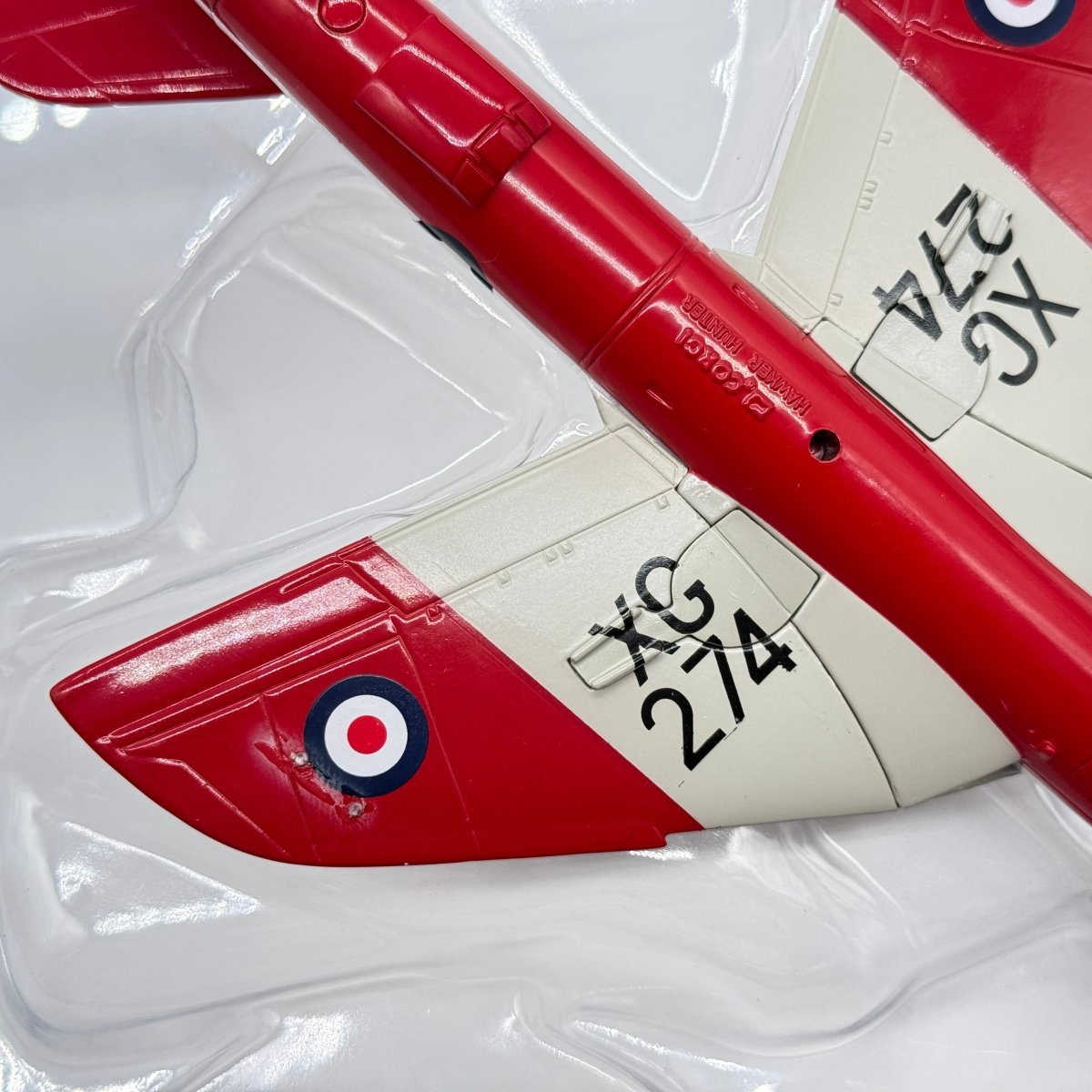 Corgi 49803 1:72 Hawker Hunter F.Mk 6 XG274 No.4 FTS RAF Valley *Issues* - Corgi