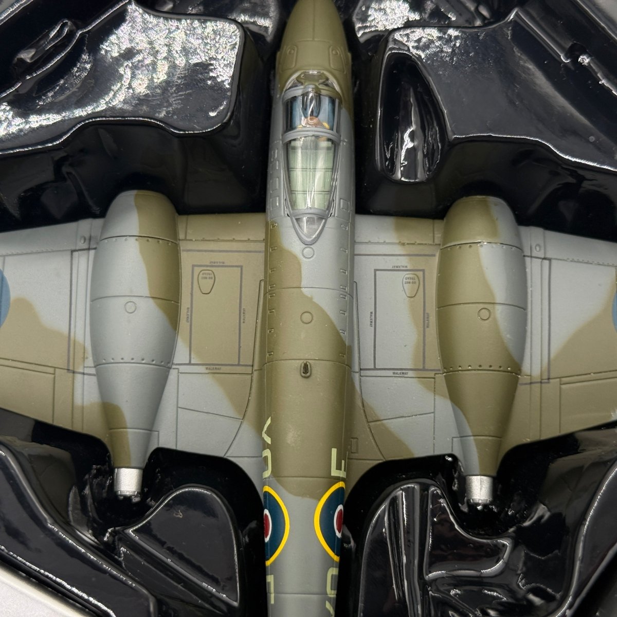 Corgi AA27403 1:72 Gloster Meteor F.Mk 1 RAF No.616 Sqn Dixie Dean 1944 - Corgi
