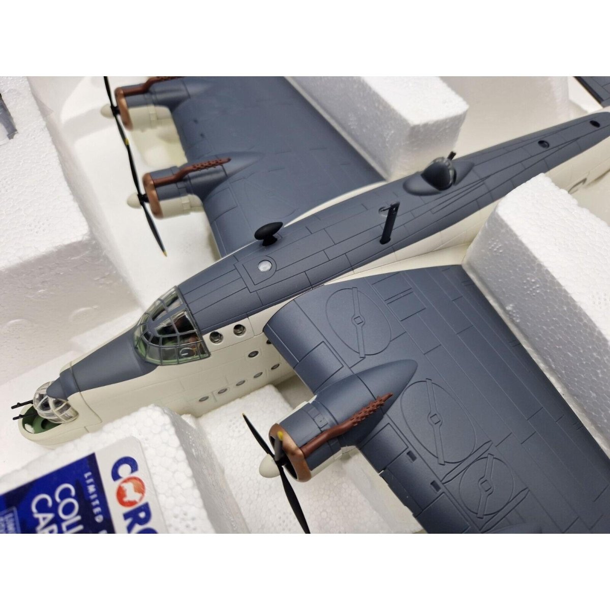 Corgi Aviation Archive 1:72 Short Sunderland Mk.III Ml788/2 - s No.422 Squadron RCAF AA27502 - Corgi