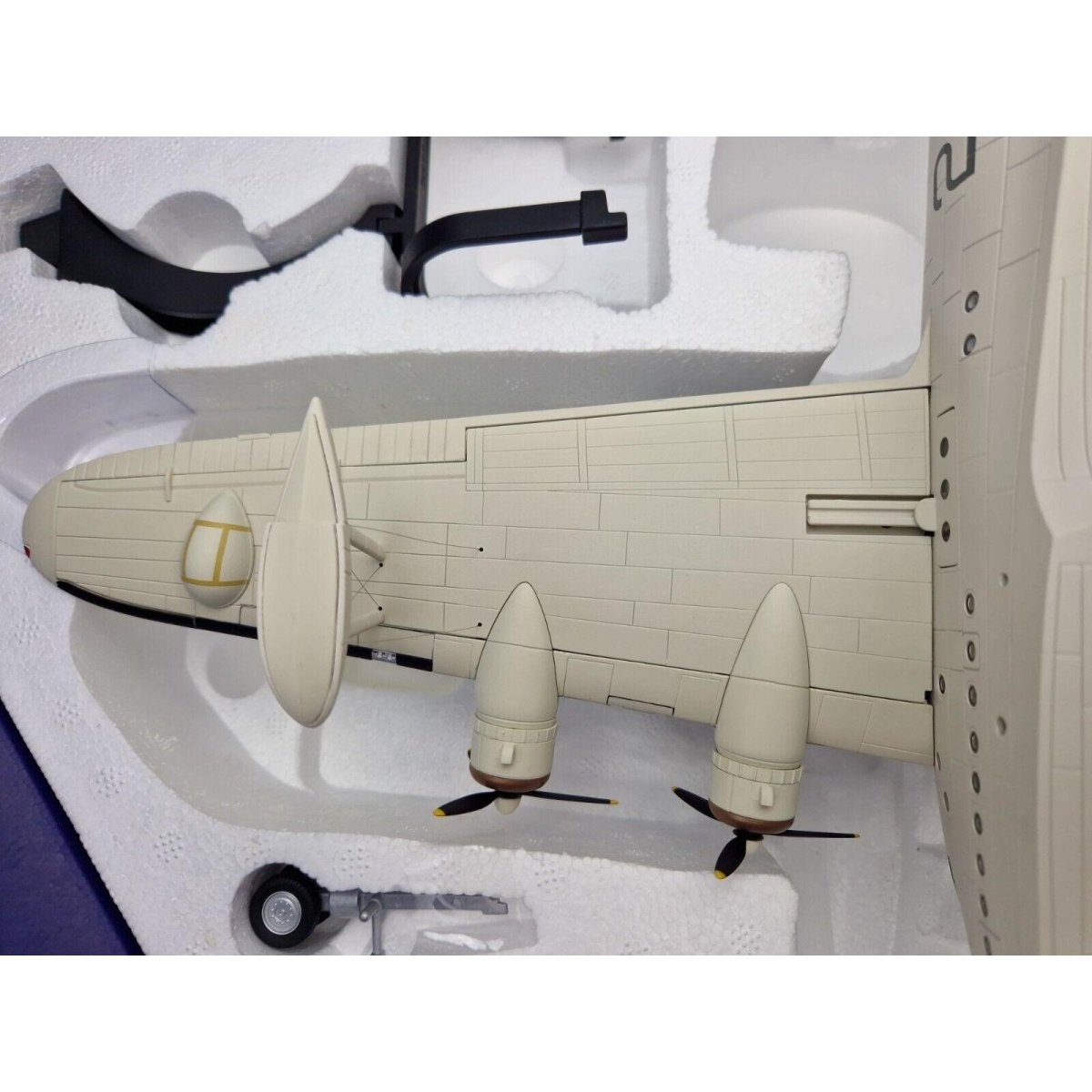 Corgi Aviation Archive 1:72 Short Sunderland Mk.III Ml788/2 - s No.422 Squadron RCAF AA27502 - Corgi