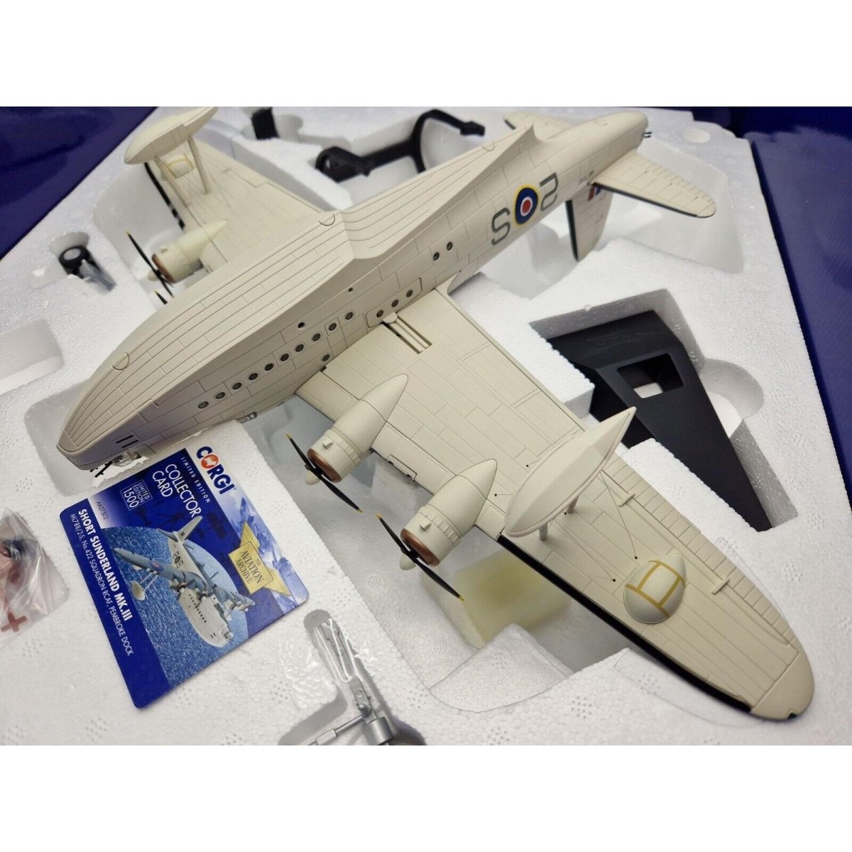 Corgi Aviation Archive 1:72 Short Sunderland Mk.III Ml788/2 - s No.422 Squadron RCAF AA27502 - Corgi