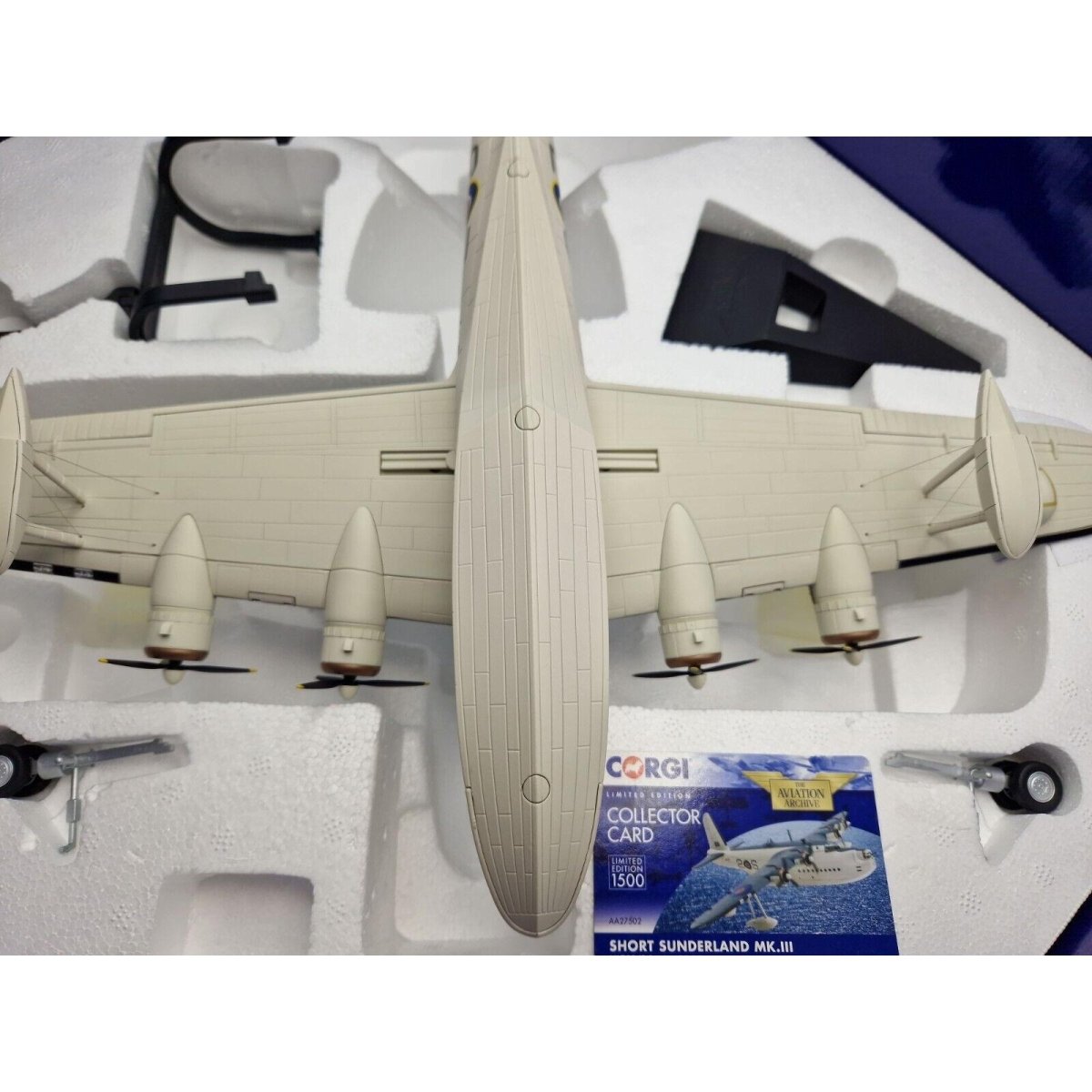 Corgi Aviation Archive 1:72 Short Sunderland Mk.III Ml788/2 - s No.422 Squadron RCAF AA27502 - Corgi