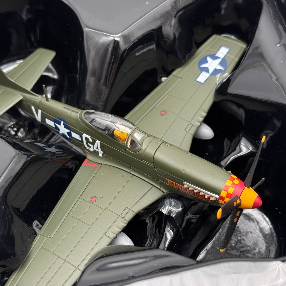 Corgi AA27701 1:72 P - 51D Mustang USAAF 357th FG Butch Baby Leiston 1945 - Corgi