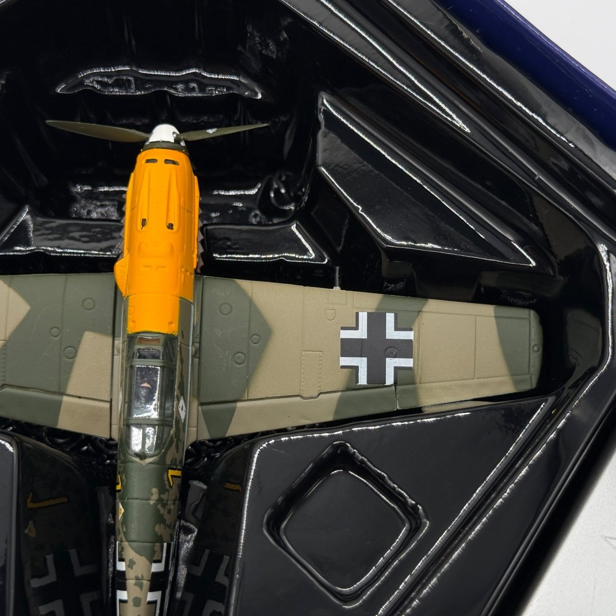 Corgi AA28001 1:72 Messerschmitt Bf 109E Luftwaffe 6./JG 51 Yellow 1 Josef Priller France 1940 - Corgi