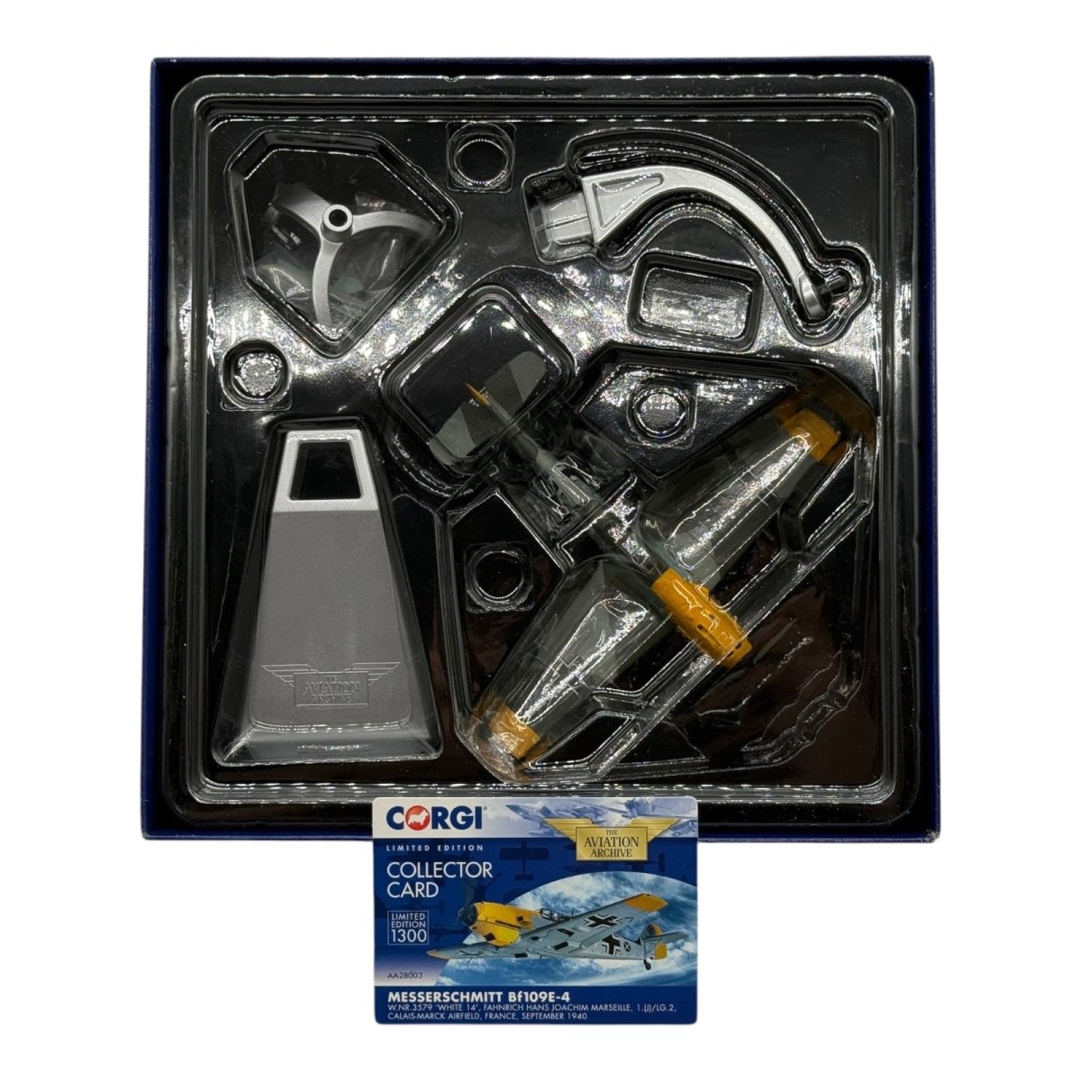 Corgi AA28003 1:72 Messerschmitt Bf 109E-4 Luftwaffe 1.(J)/LG 2 White 14 Marseille 1940 - Corgi