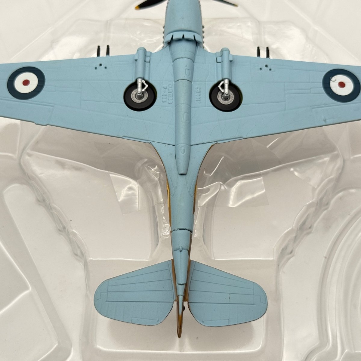 Corgi AA28103 1:72 Curtiss Tomahawk Mk IIB AK402 112 Sqn North Africa 1941 - Corgi