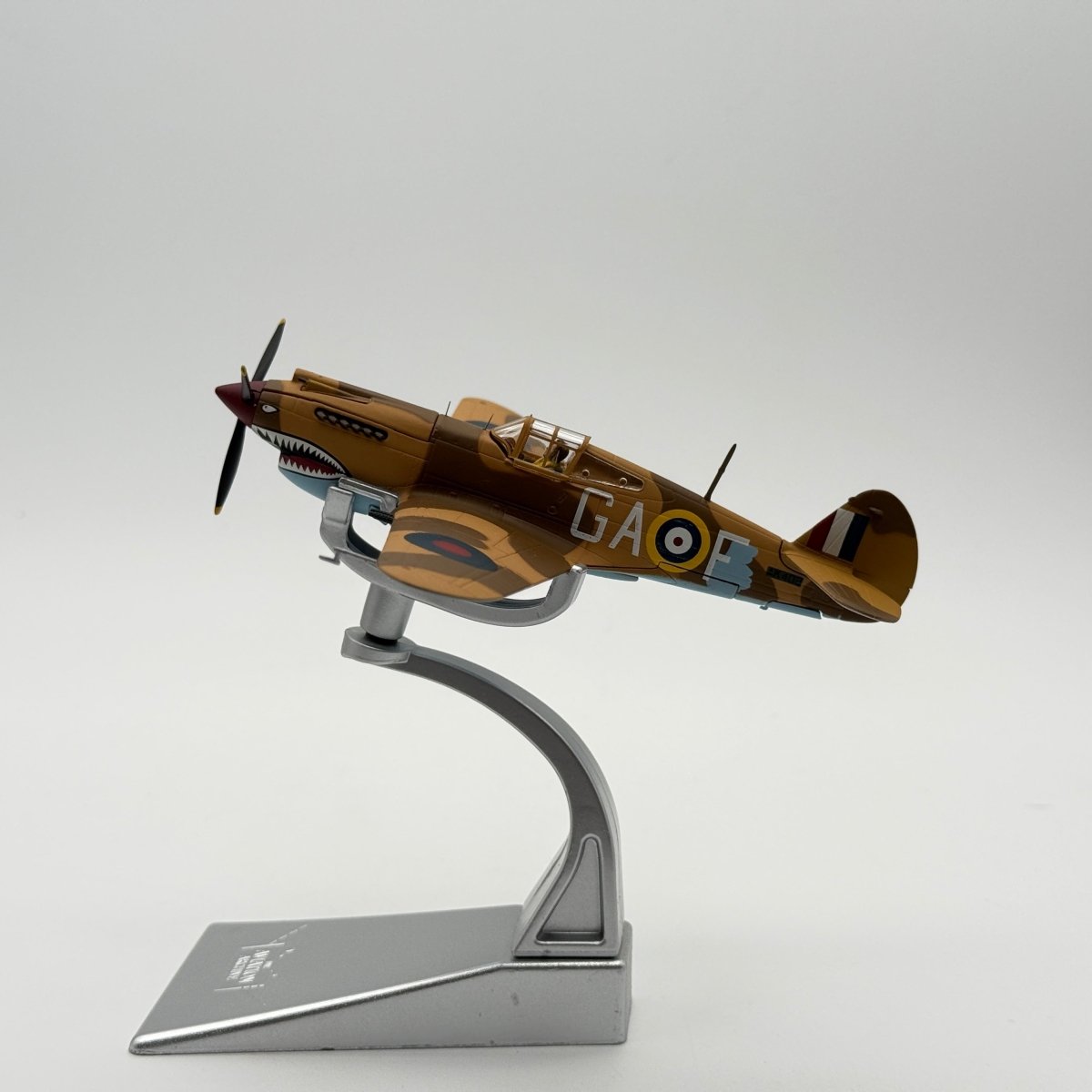 Corgi AA28103 1:72 Curtiss Tomahawk Mk IIB AK402 112 Sqn North Africa 1941 - Corgi