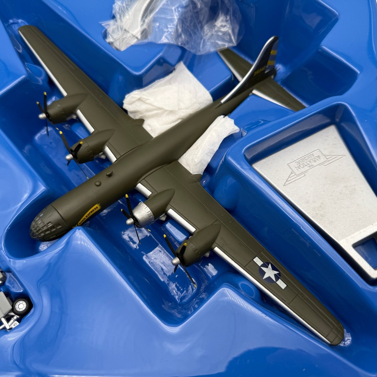 Corgi AA31801 1:144 Boeing B-29 Superfortress USAAF 58th BW Esso Express - Corgi