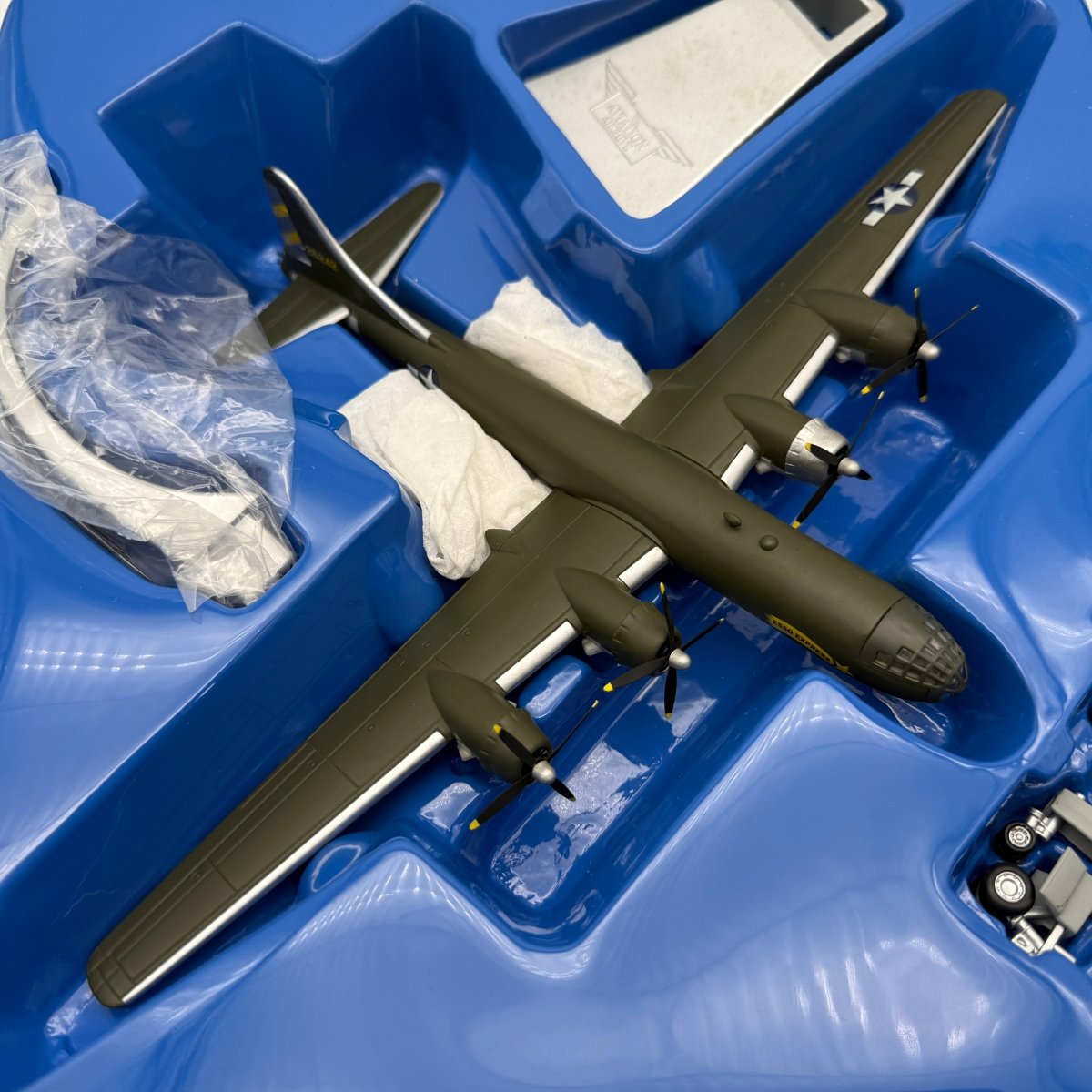 Corgi AA31801 1:144 Boeing B-29 Superfortress USAAF 58th BW Esso Express - Corgi