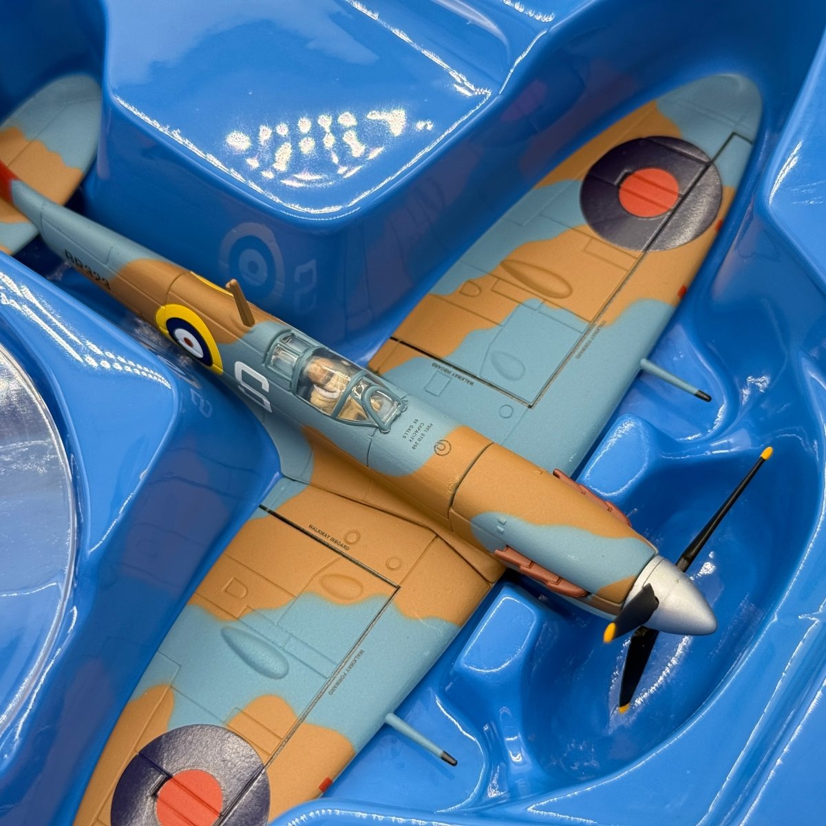Corgi AA31914 1:72 Supermarine Spitfire Mk V RAF No.249 Sqn BR323 George Beurling Takali Malta 1942 - Corgi