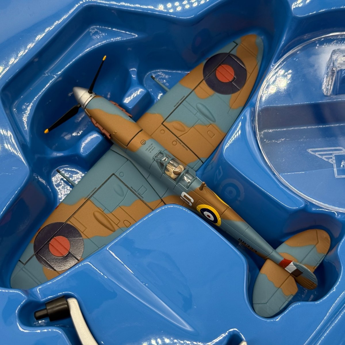 Corgi AA31914 1:72 Supermarine Spitfire Mk V RAF No.249 Sqn BR323 George Beurling Takali Malta 1942 - Corgi