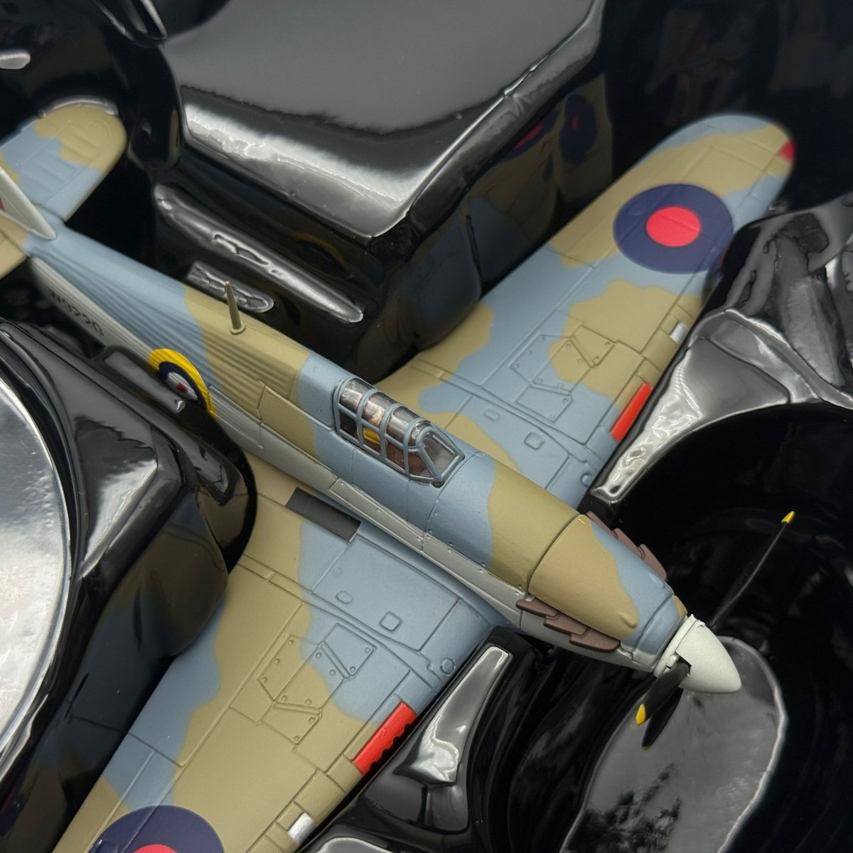 Corgi AA32017 1:72 Sea Hurricane Mk.IB W9220 Dickie Cork 880 NAS 1941 - Corgi
