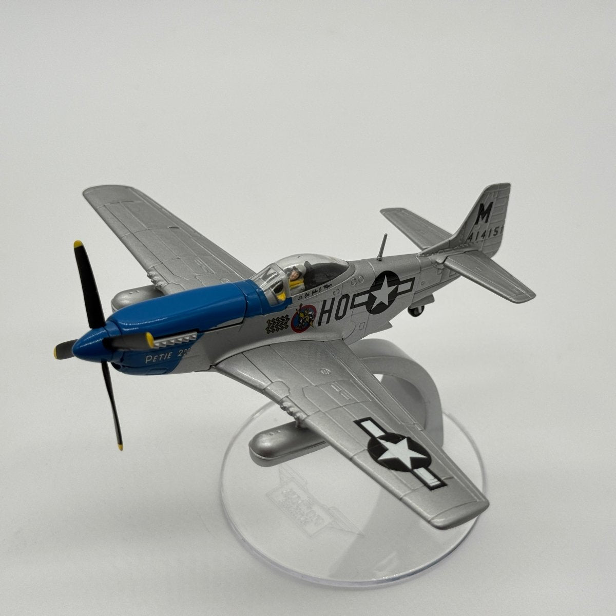 Corgi AA32204 1:72 North American P-51D Mustang USAAF 352nd FG 487th FS Petie 2nd John Meyer RAF Bodney 1944 - Corgi