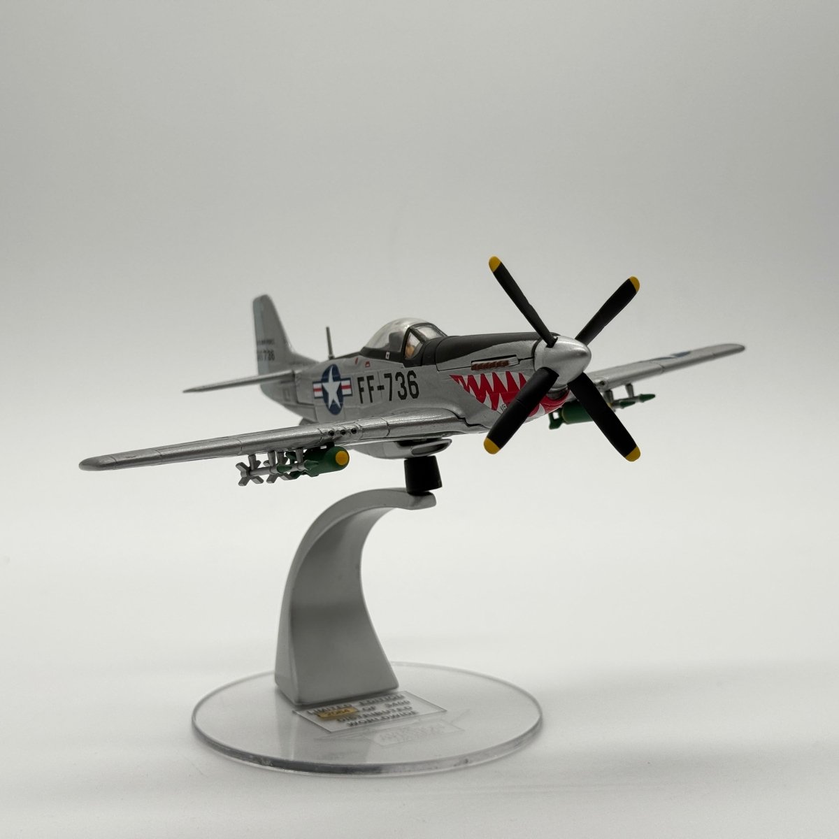 Corgi AA32209 1:72 North American F-51D Mustang USAF 18th FBG 12th FBS James Glessner Korea 1950 - Corgi