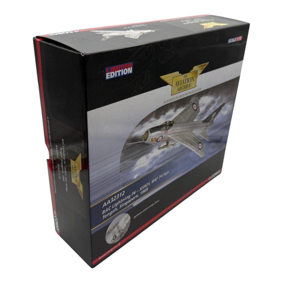 Corgi AA32312 1:72 English Electric Lightning F.6 XS921 74 Sqn RAF Tengah Singapore 1969 - Corgi