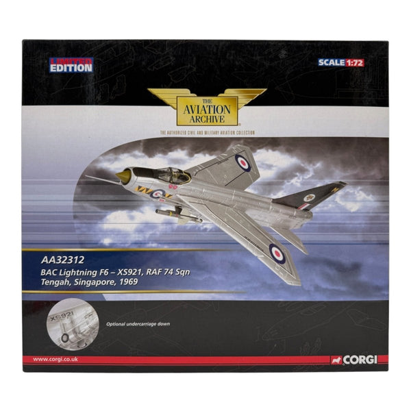 Corgi AA32312 1:72 English Electric Lightning F.6 XS921 74 Sqn RAF Tengah Singapore 1969 - Corgi