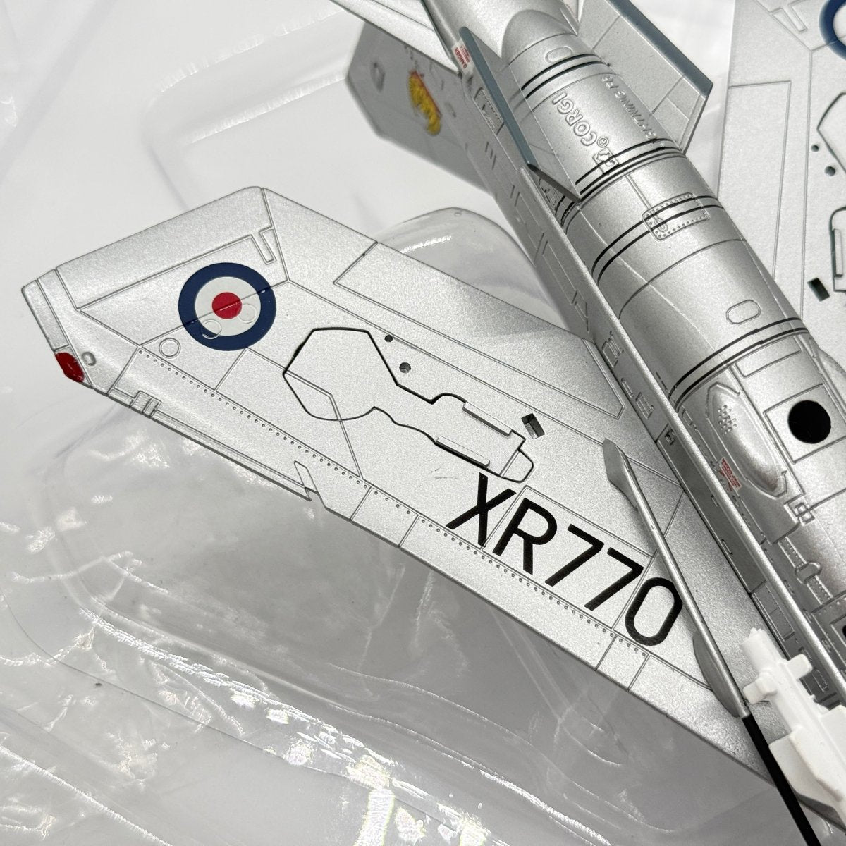 Corgi AA32315 1:72 English Electric Lightning F.Mk 6 RAF No.56 Sqn XP770 1975 - Corgi