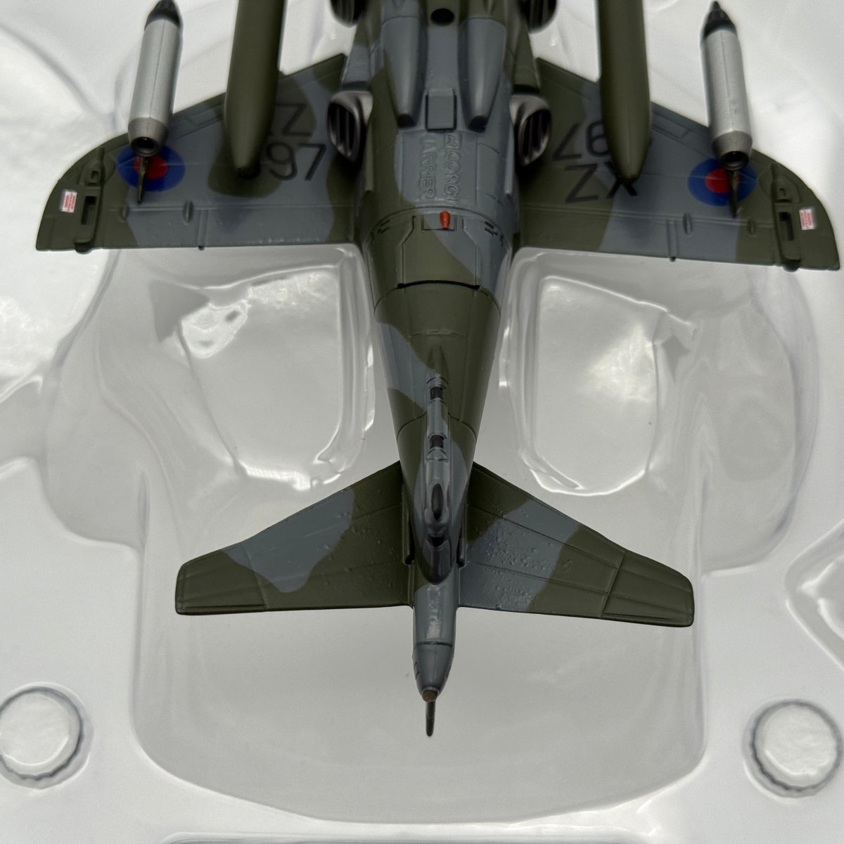 Corgi AA32401 1:72 BAe Harrier GR.3 XZ997 32 RAF No.1(F) Squadron Falklands 1982 - Corgi