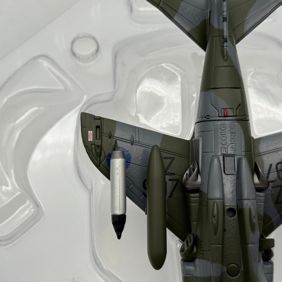 Corgi AA32401 1:72 BAe Harrier GR.3 XZ997 32 RAF No.1(F) Squadron Falklands 1982 - Corgi