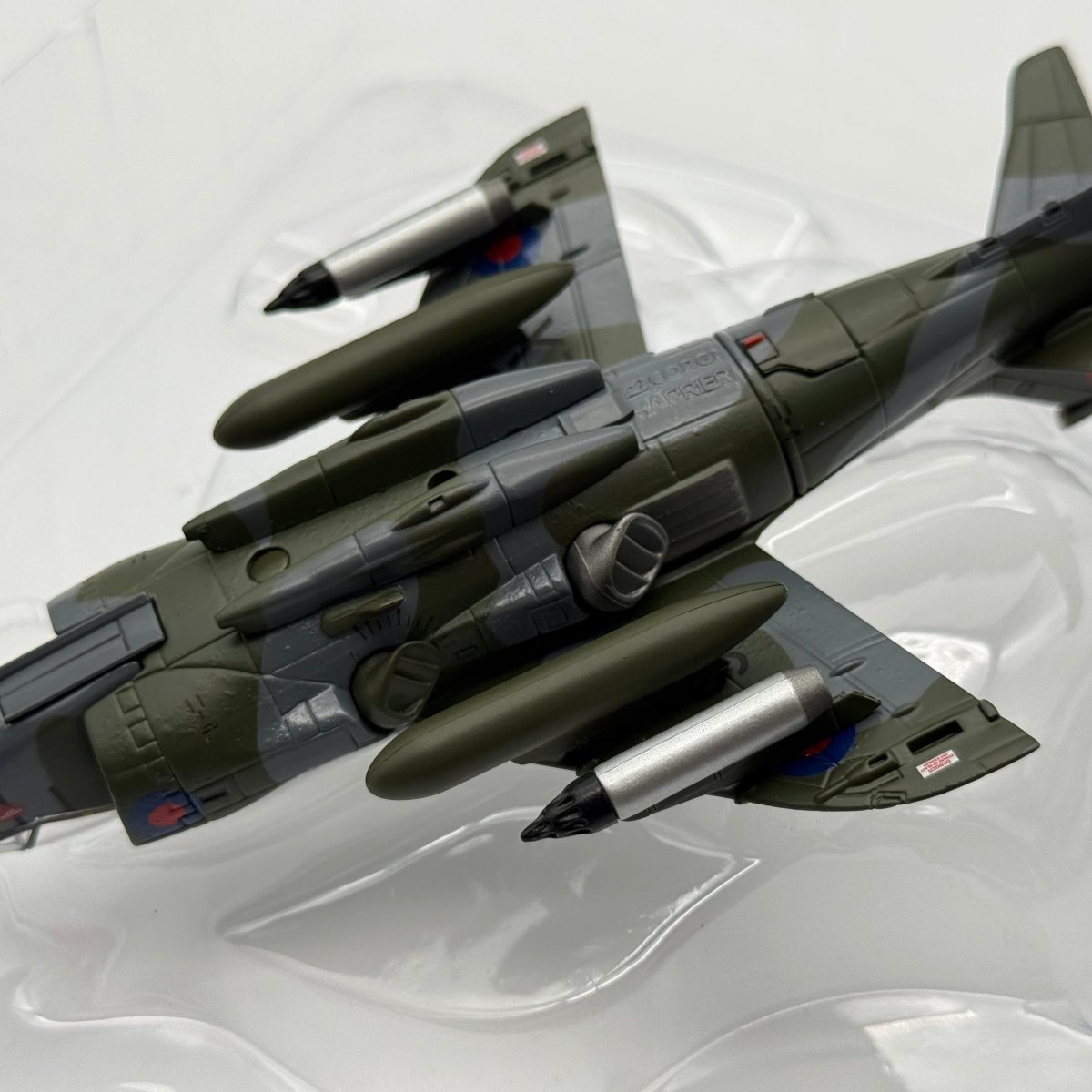 Corgi AA32401 1:72 BAe Harrier GR.3 XZ997 32 RAF No.1(F) Squadron Falklands 1982 - Corgi