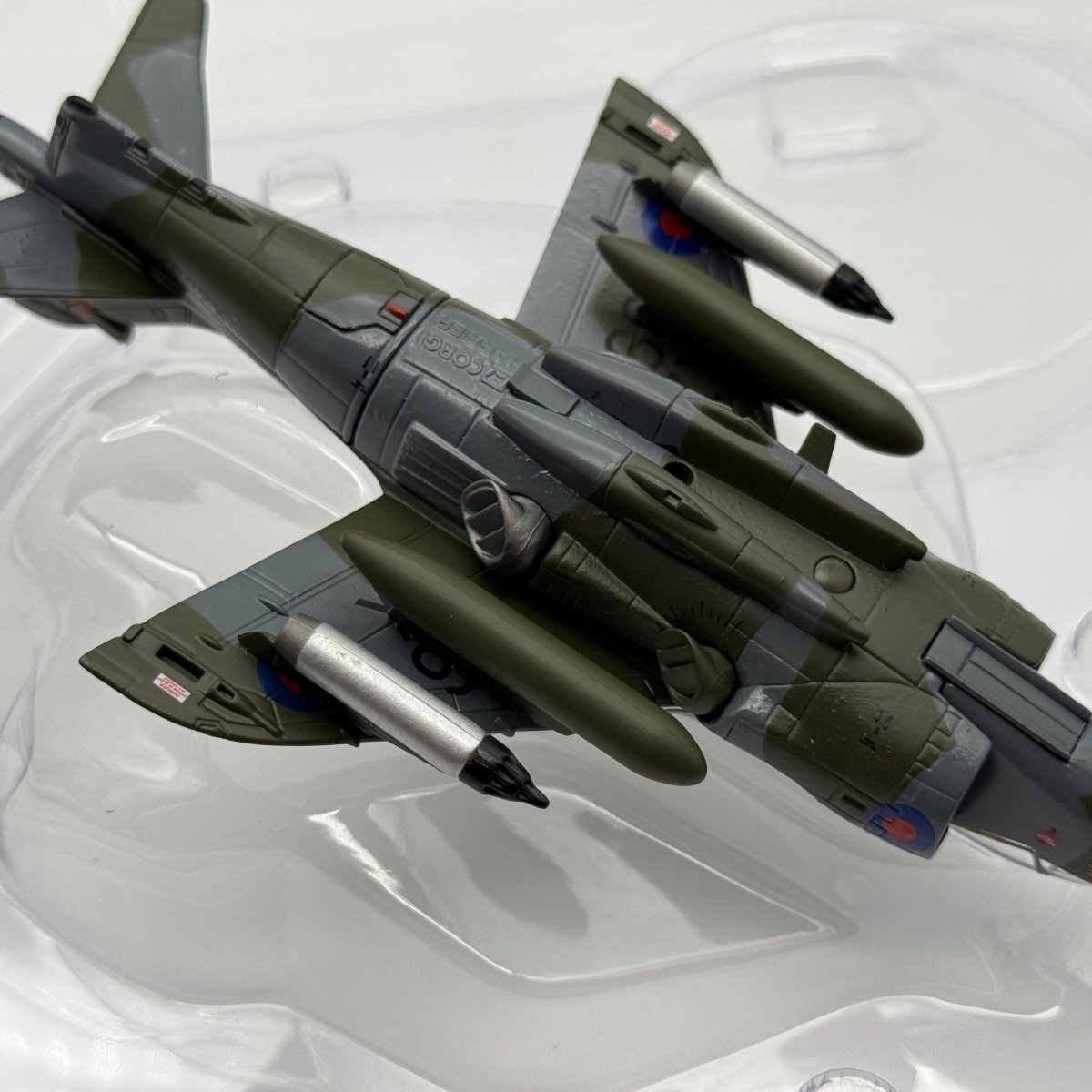 Corgi AA32401 1:72 BAe Harrier GR.3 XZ997 32 RAF No.1(F) Squadron Falklands 1982 - Corgi