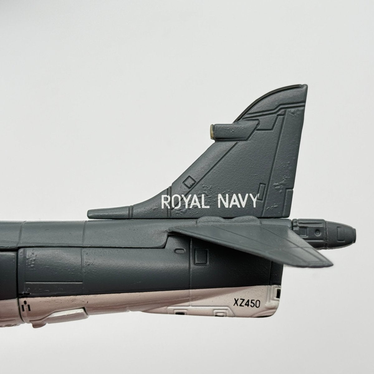 Corgi AA32402 1:72 Sea Harrier FRS.1 XZ450 800 NAS Falklands 1982 *ISSUES* - Corgi