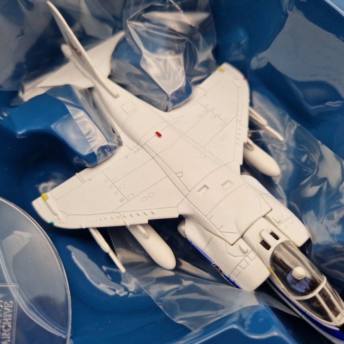 Corgi Aviation Archive 1:72 Hawker Siddeley AV - 8C Harrier, NASA Ames Research Centre, USA AA32408 - Corgi