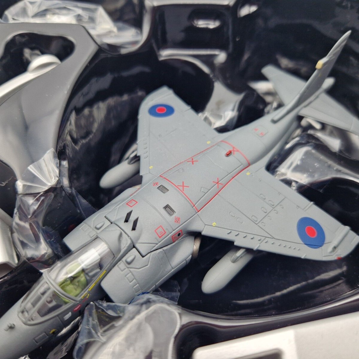 Corgi Aviation Archive 1:72 BAE Sea Harrier Frs.1 HMS Hermes L/CDR Andy Auld 1982 AA32417 - Corgi