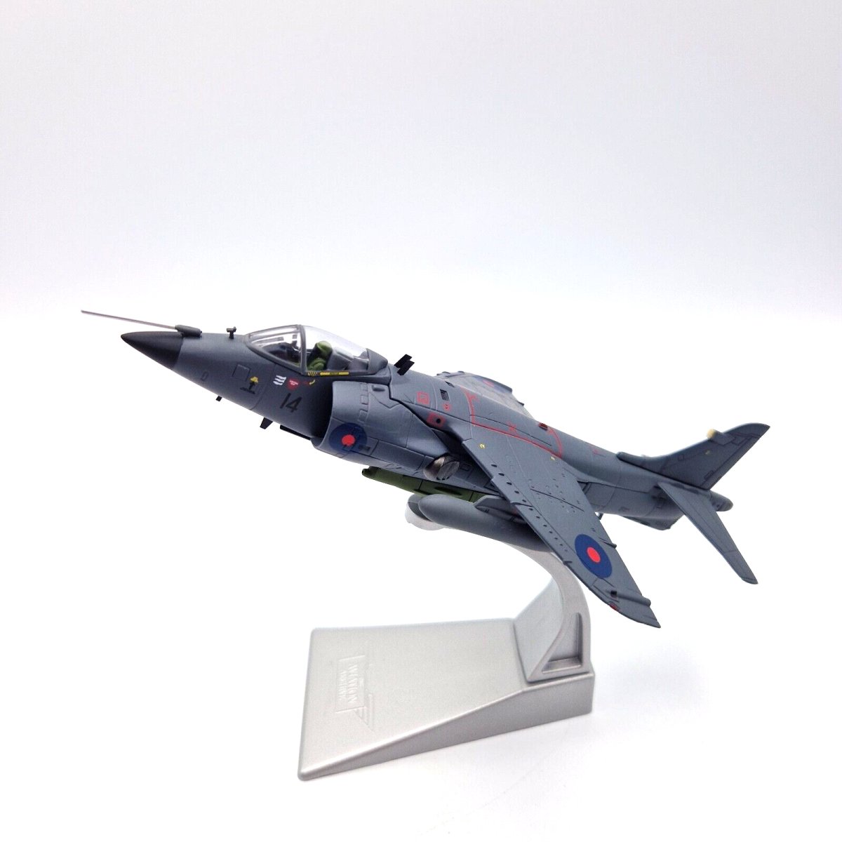 Corgi Aviation Archive 1:72 BAE Sea Harrier Frs.1 HMS Hermes L/CDR Andy Auld 1982 AA32417 - Corgi