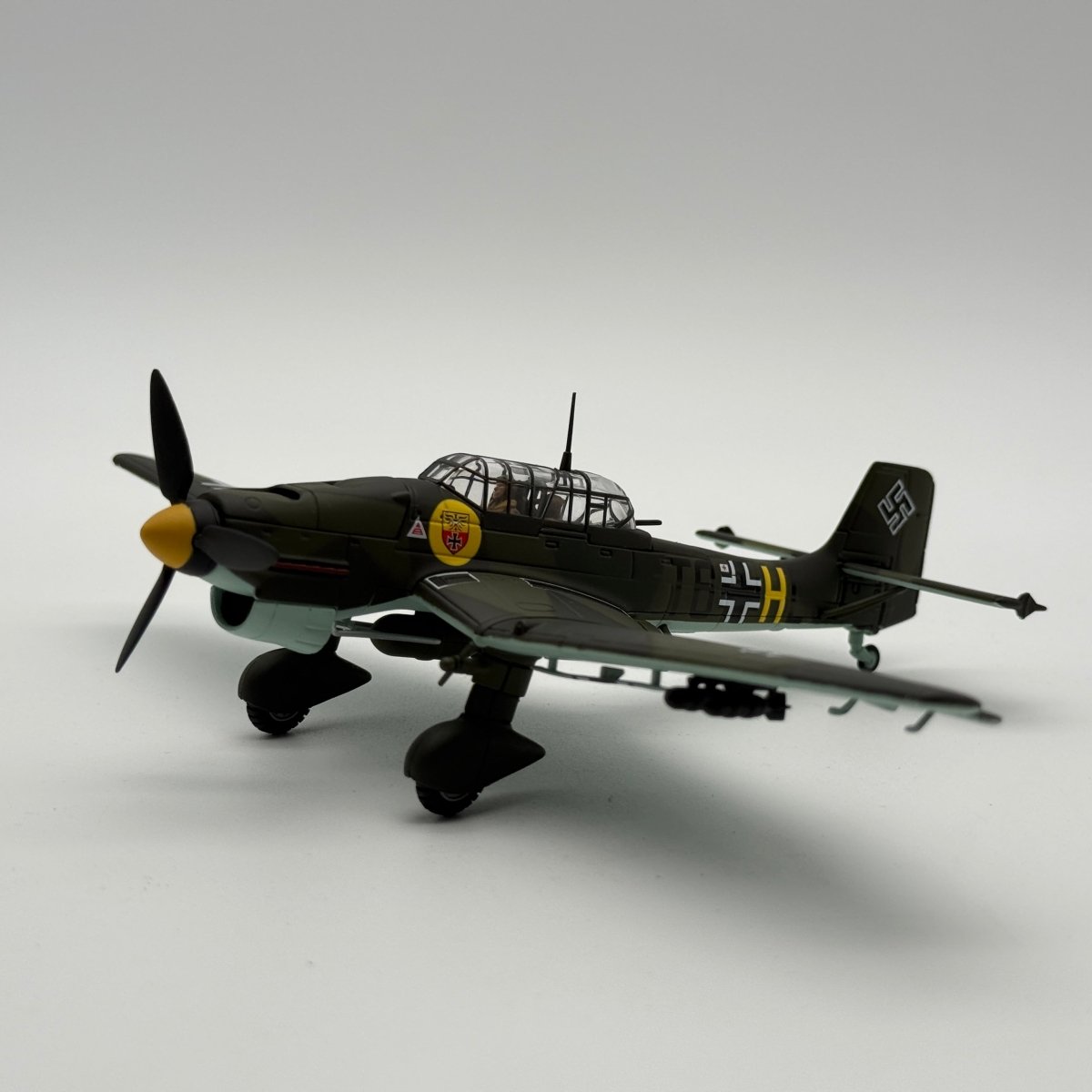 Corgi AA32501 1:72 Junkers Ju 87B-2 Stuka T6+HL 3./StG 2 Immelmann St Malo France August 1940 - Corgi