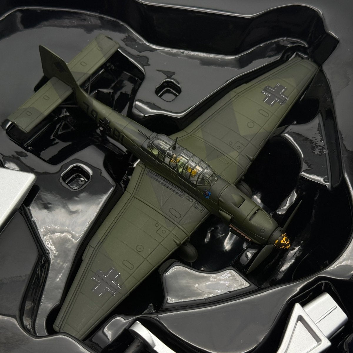 Corgi AA32518 1:72 Junkers Ju 87B Stuka J9+BL 9./StG 1 St. Pol France 1940 - Corgi