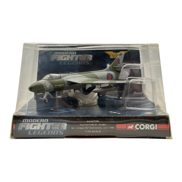 Corgi AA32709 1:72 Hawker Hunter F.Mk 6 XF383 RAF No.12 Sqn Honington 1984 - Corgi
